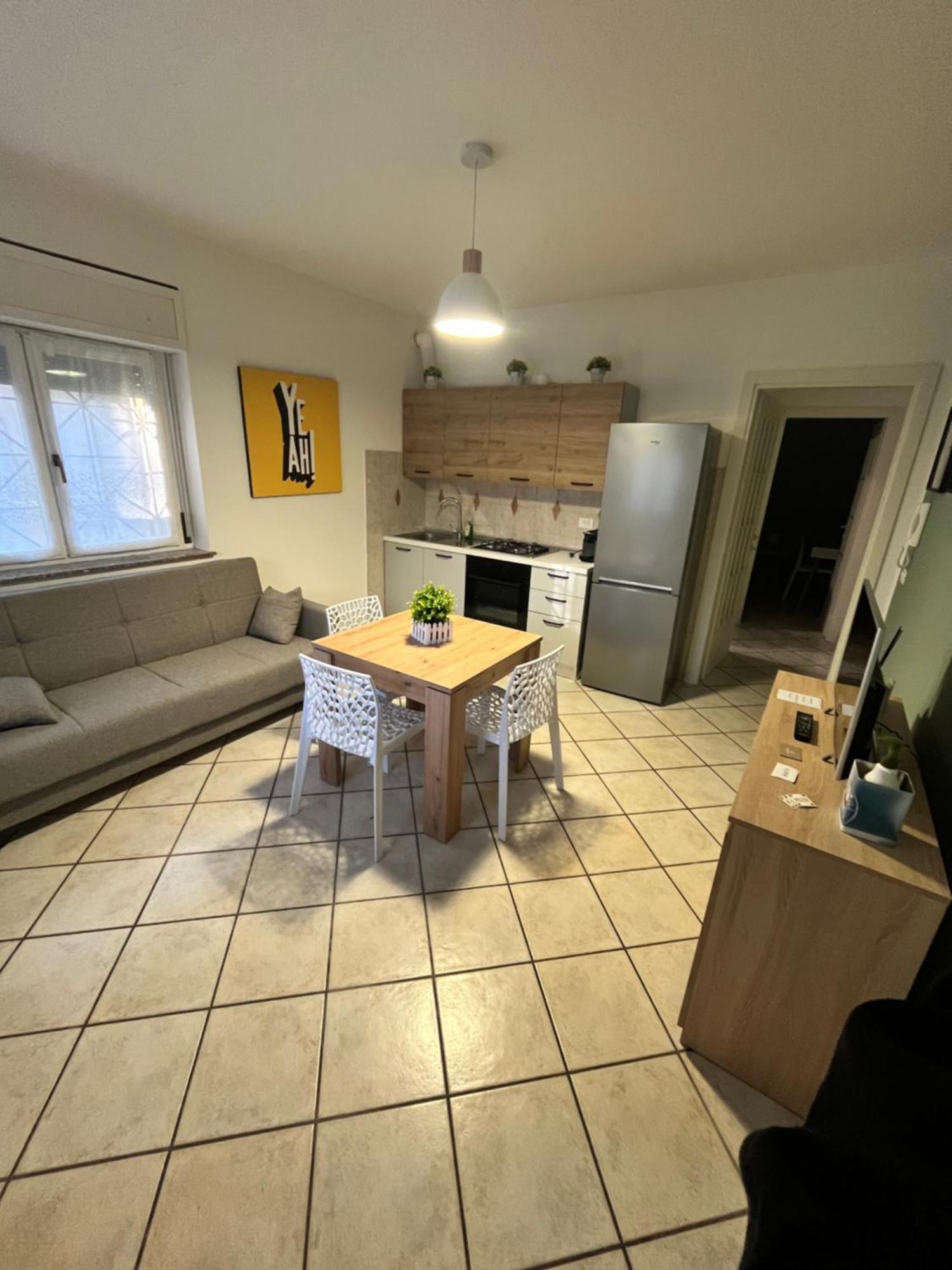 Appartamento In Villa Nico'S Home Gallarate Exterior foto